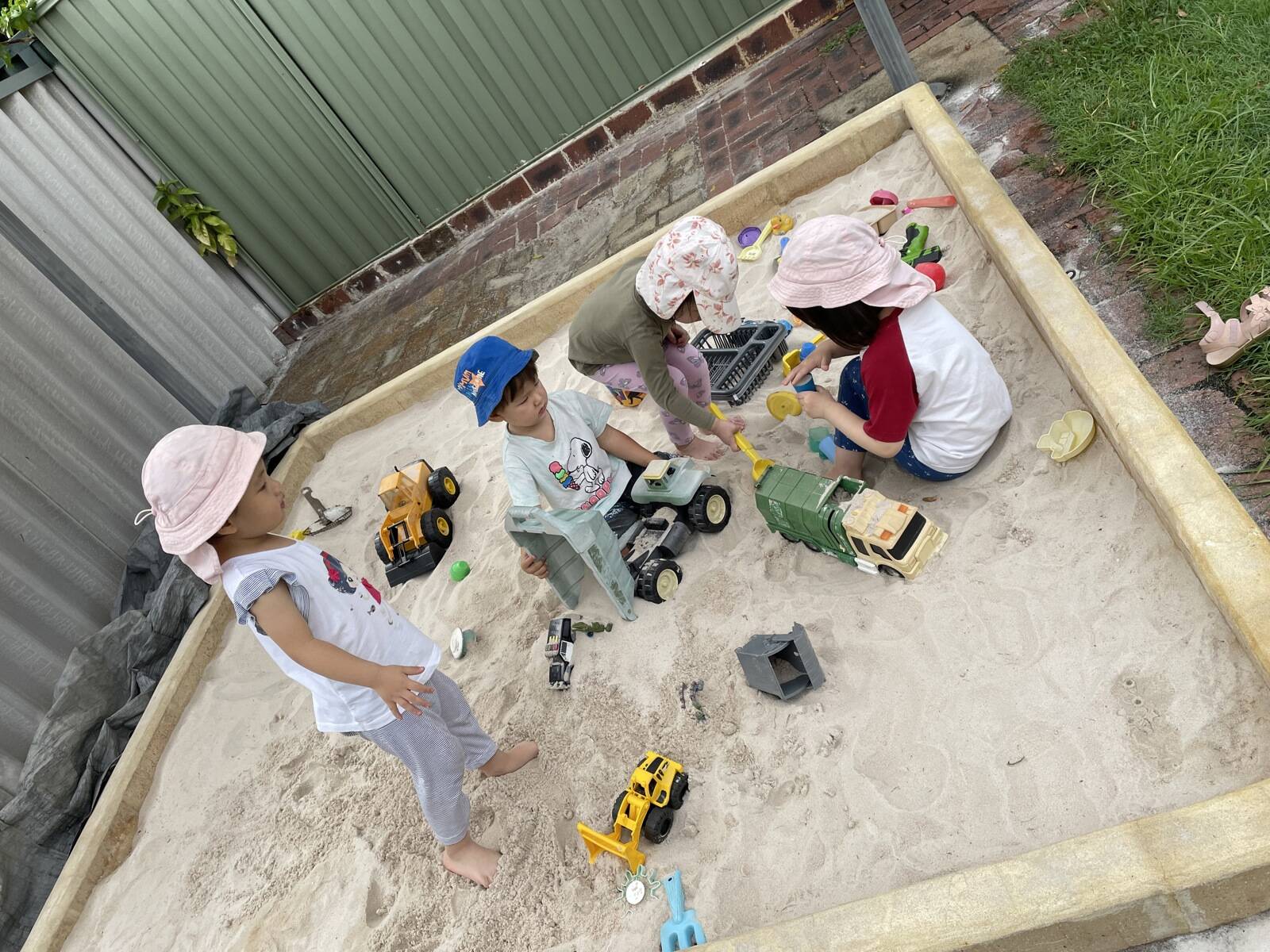 Shuilian Family Daycare