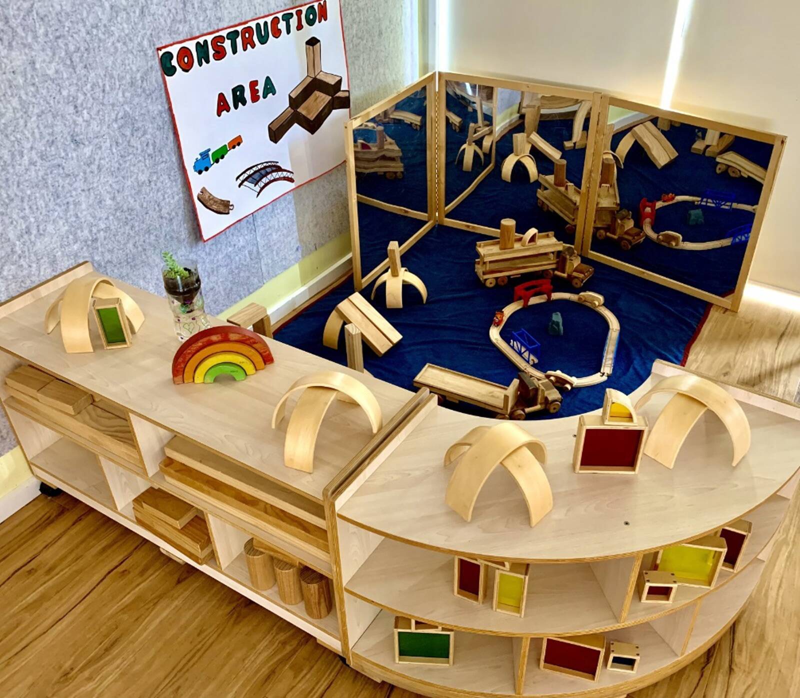 Tiny Feet Preschool / Long Day Care