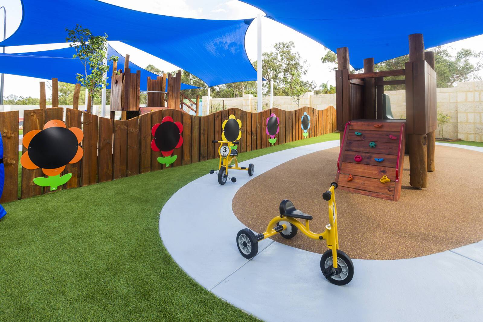 Buttercups Childcare and Early Learning Centre - Champion Lakes