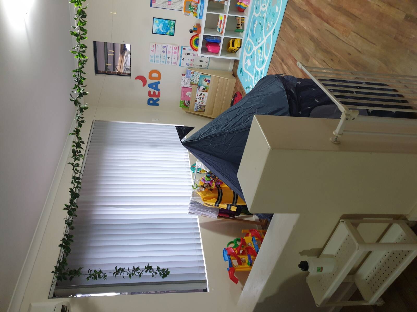 The Little Sunshines Day Care