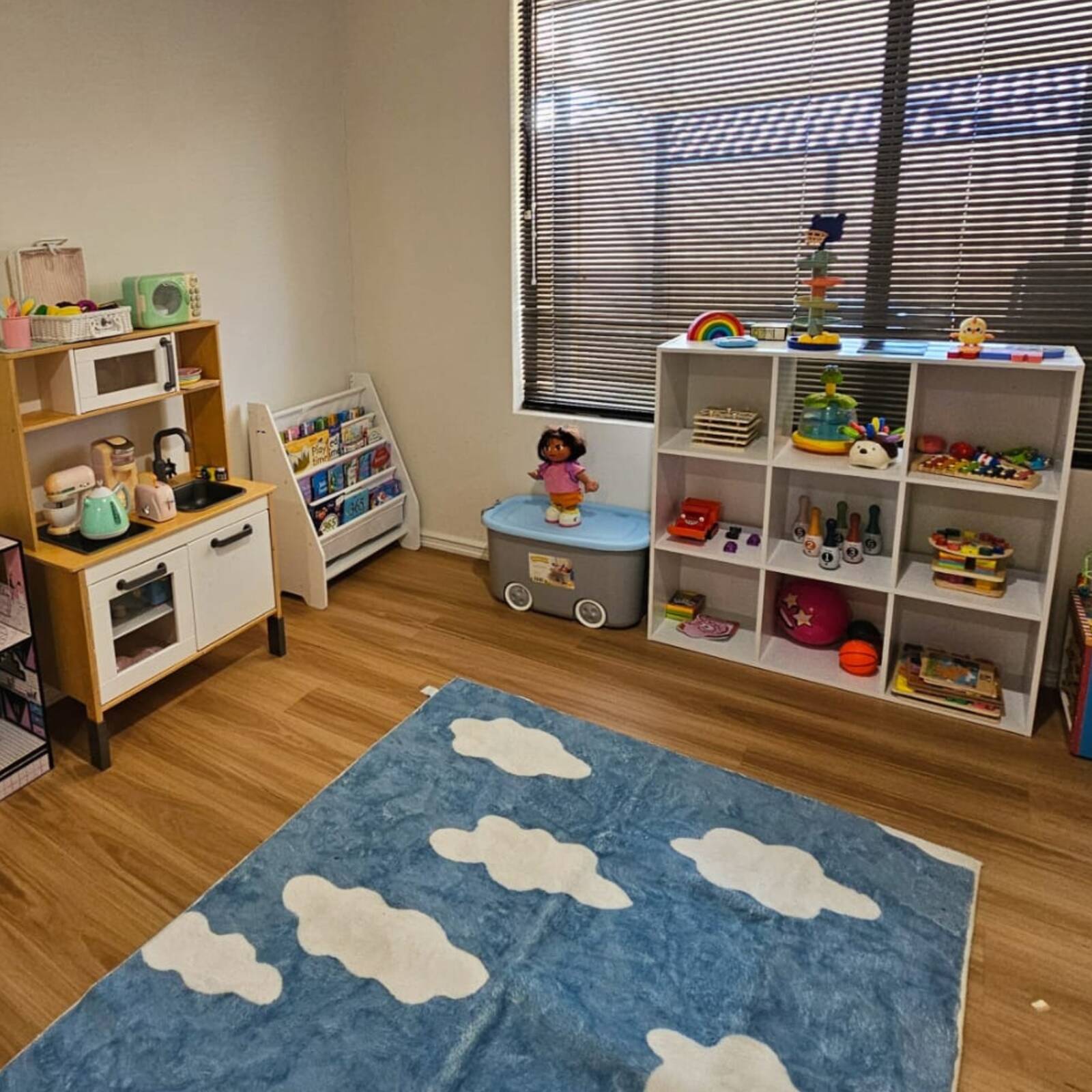 Little Hugs Family Day Care