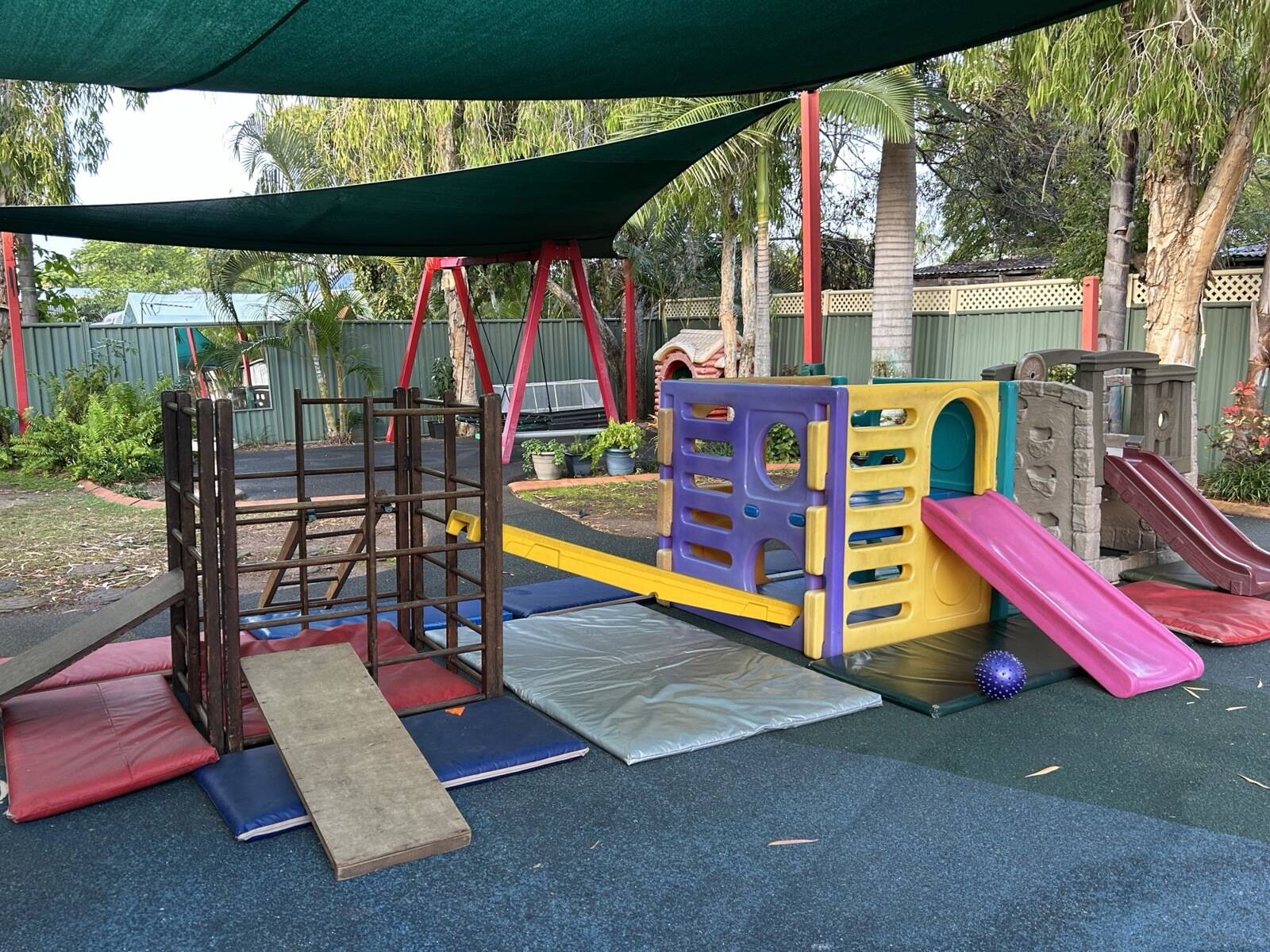 Uniting Early Learning Illoura