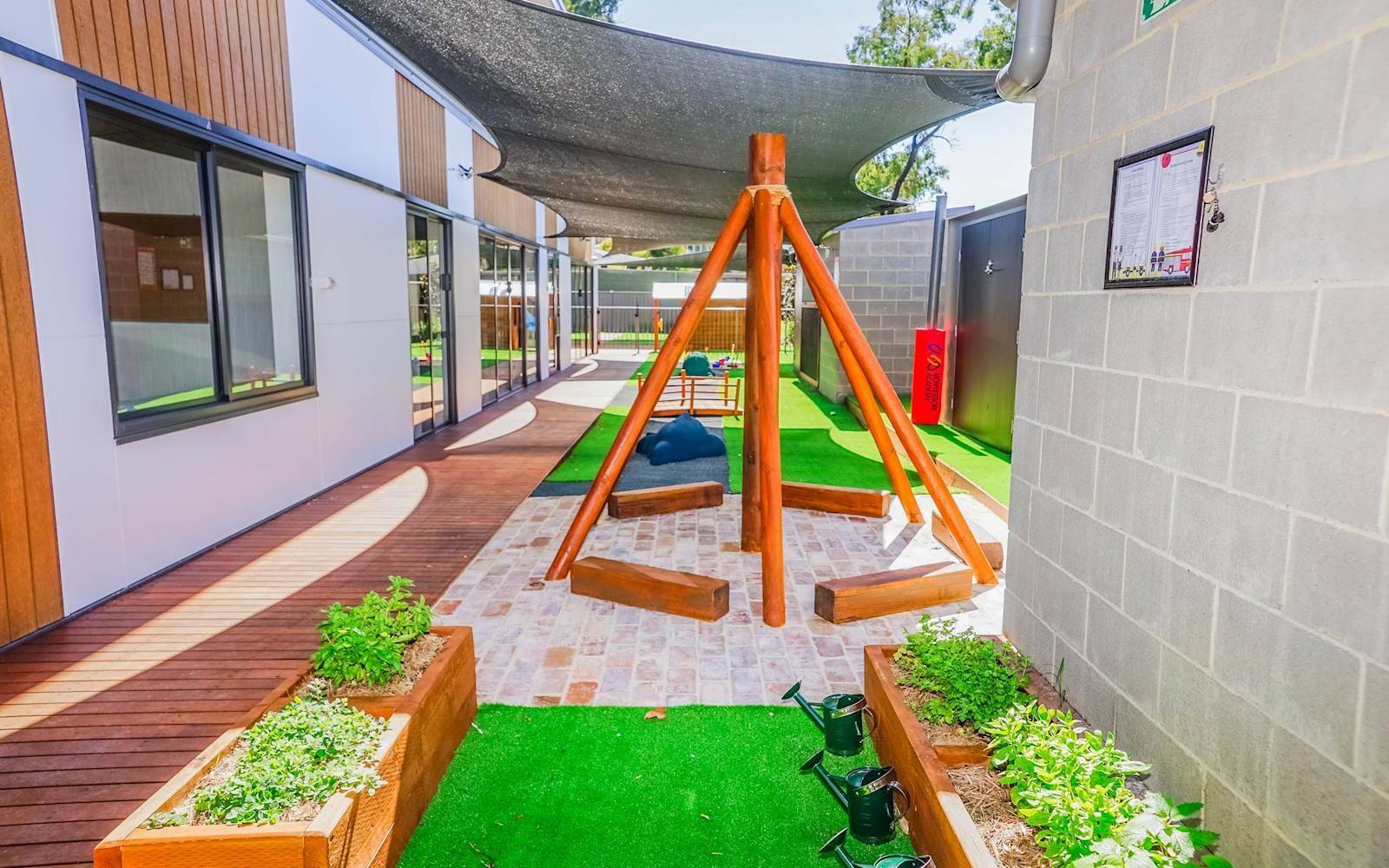 Queanbeyan Montessori Academy