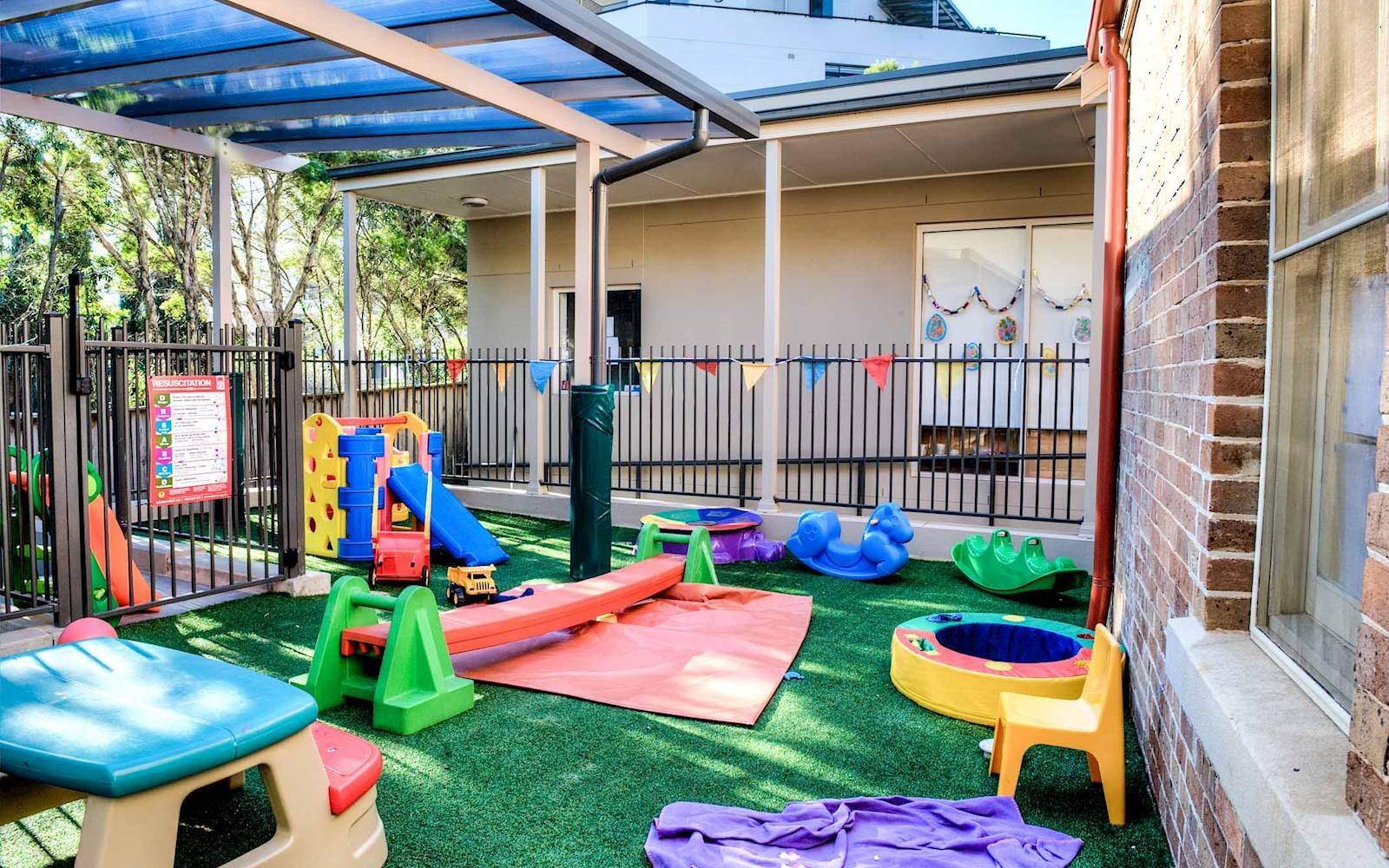 Castle Hill Montessori Academy Childcare & Preschool