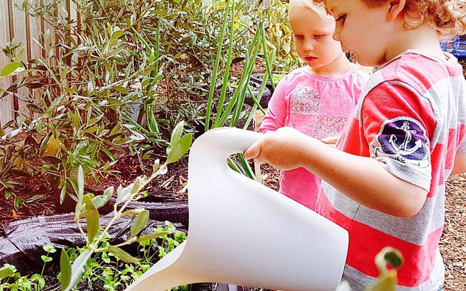 Poets Grove Family & Children's Centre