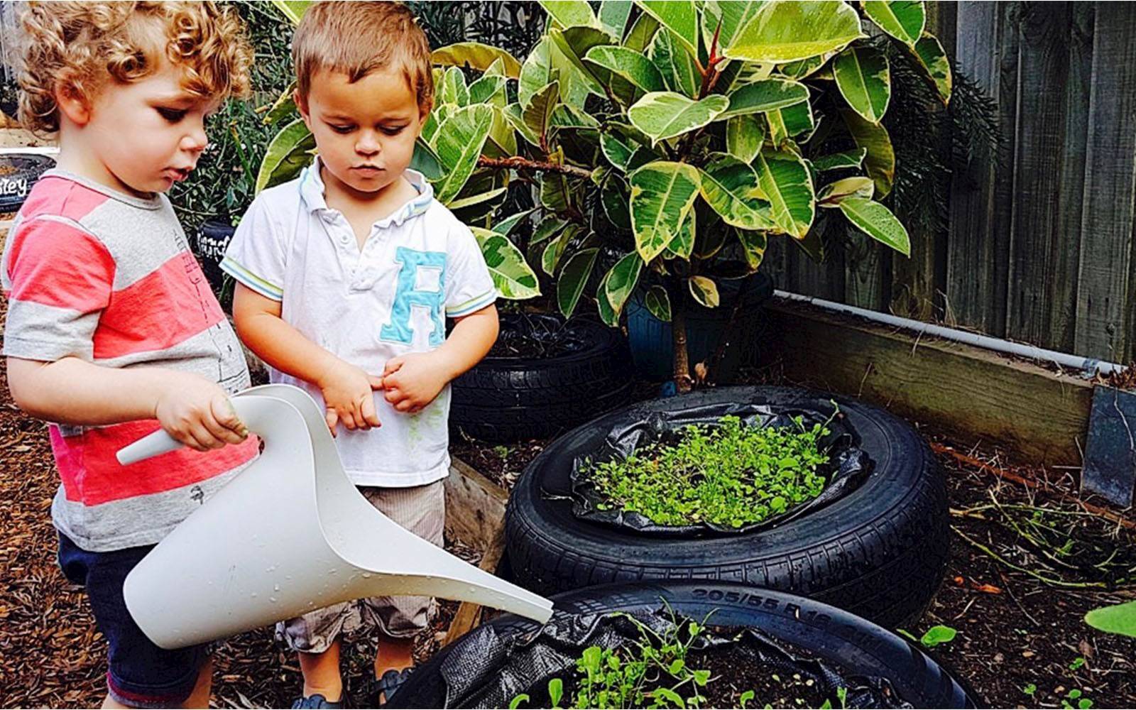 Poets Grove Family & Children's Centre