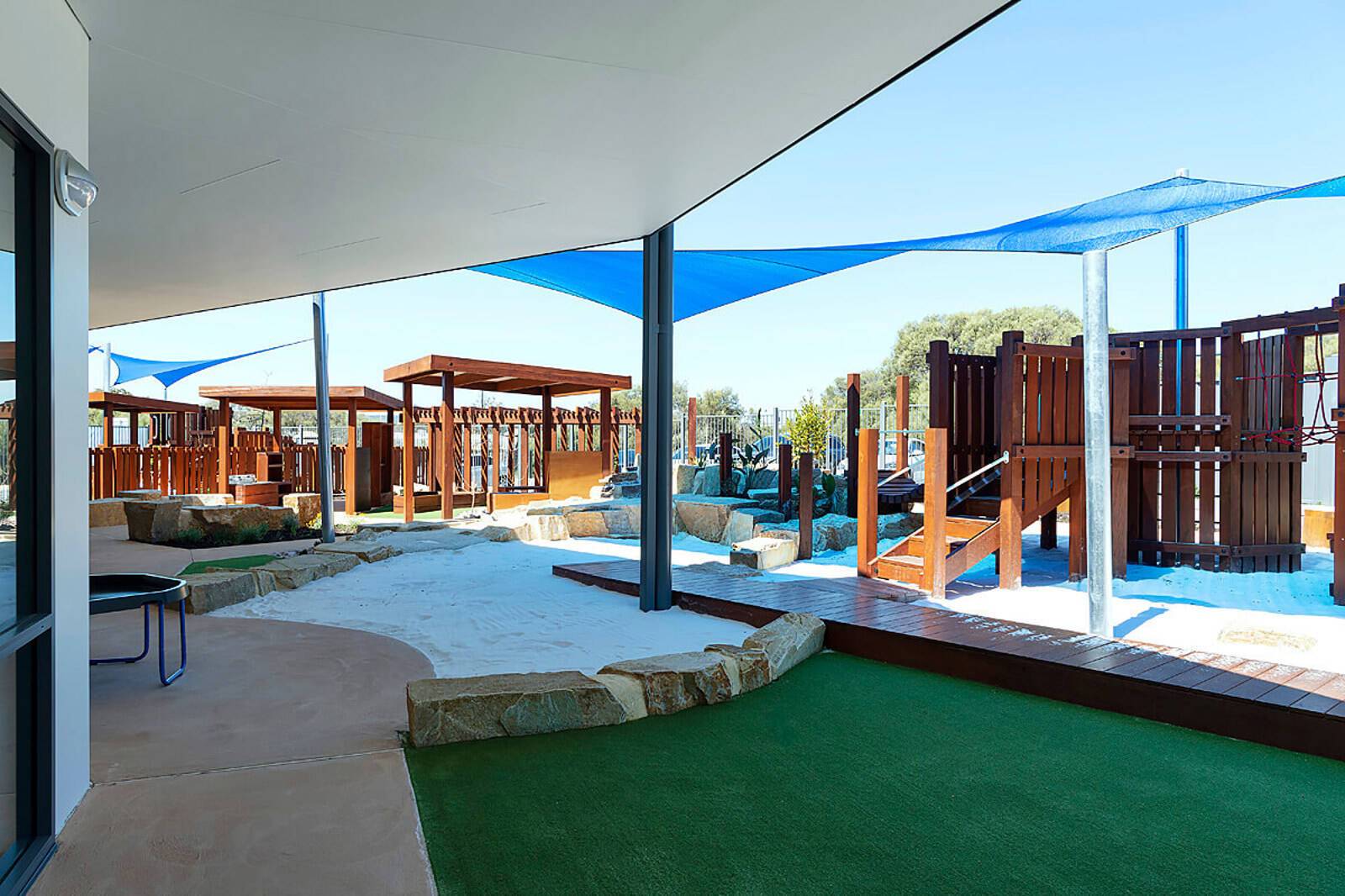 Nido Early School Aveley