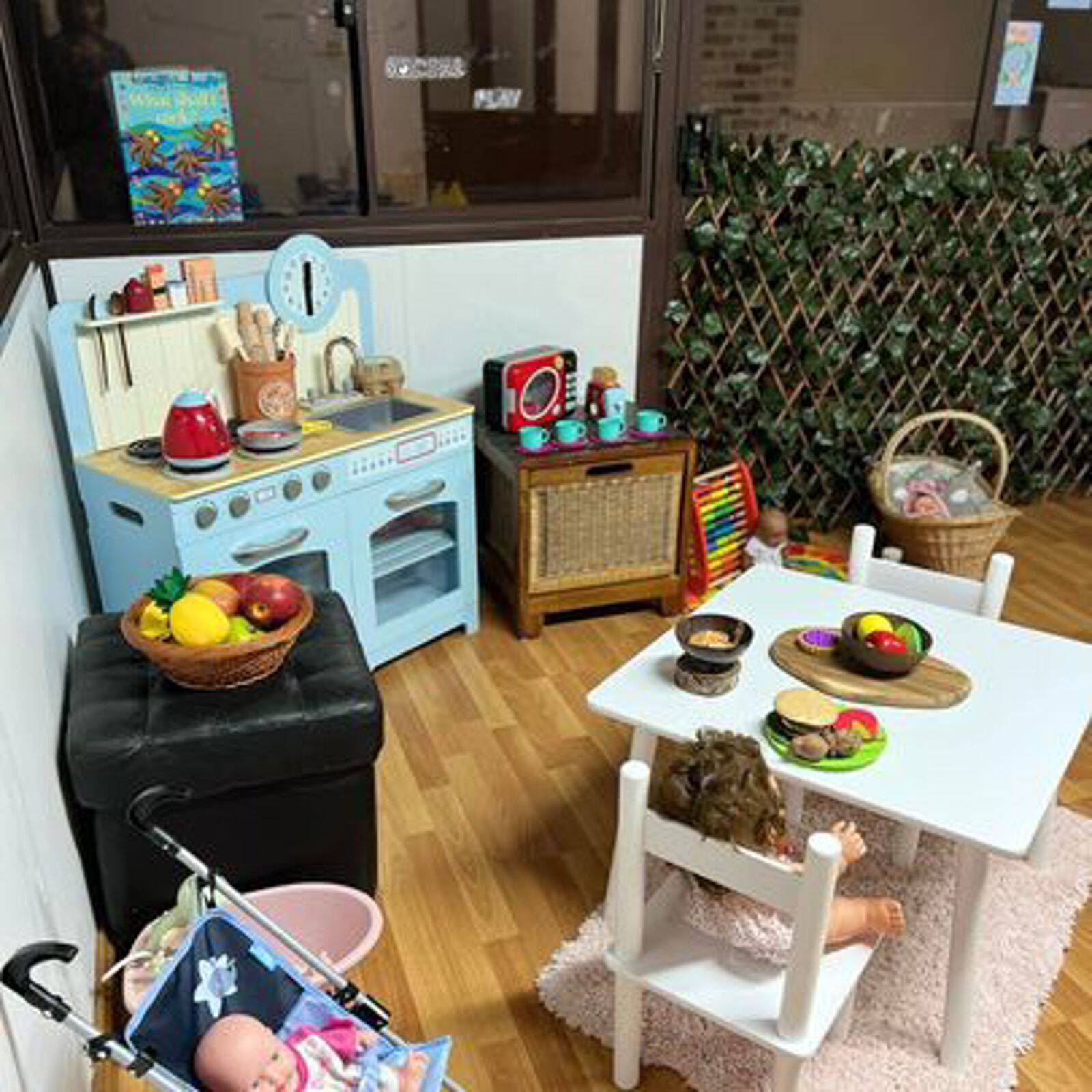 My Home Your Home Family Day Care - Eschol Park (Hugs N Cuddles)